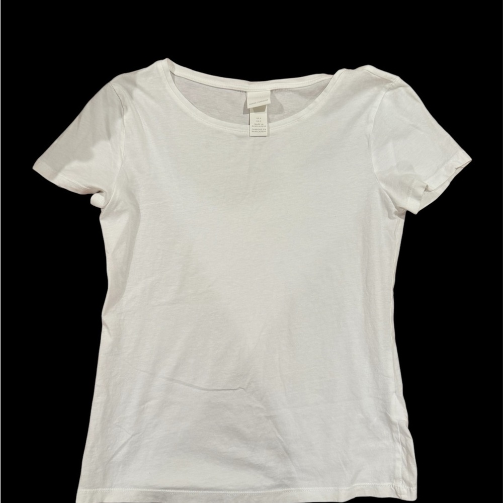 H&M women’s basic white crewneck tee